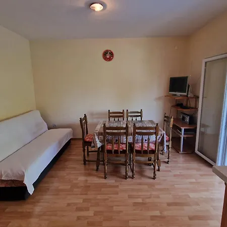 With Parking Space Okrug Donji, Ciovo - 16276 Apartmán *