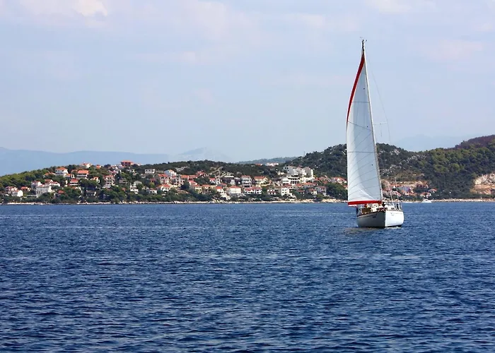 Apartment With Parking Space Okrug Donji, Ciovo - 16276 *